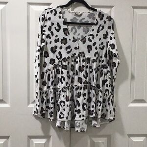 Altar’d State Leopard Print V-Neck Ruffle long sleeved Top Size S